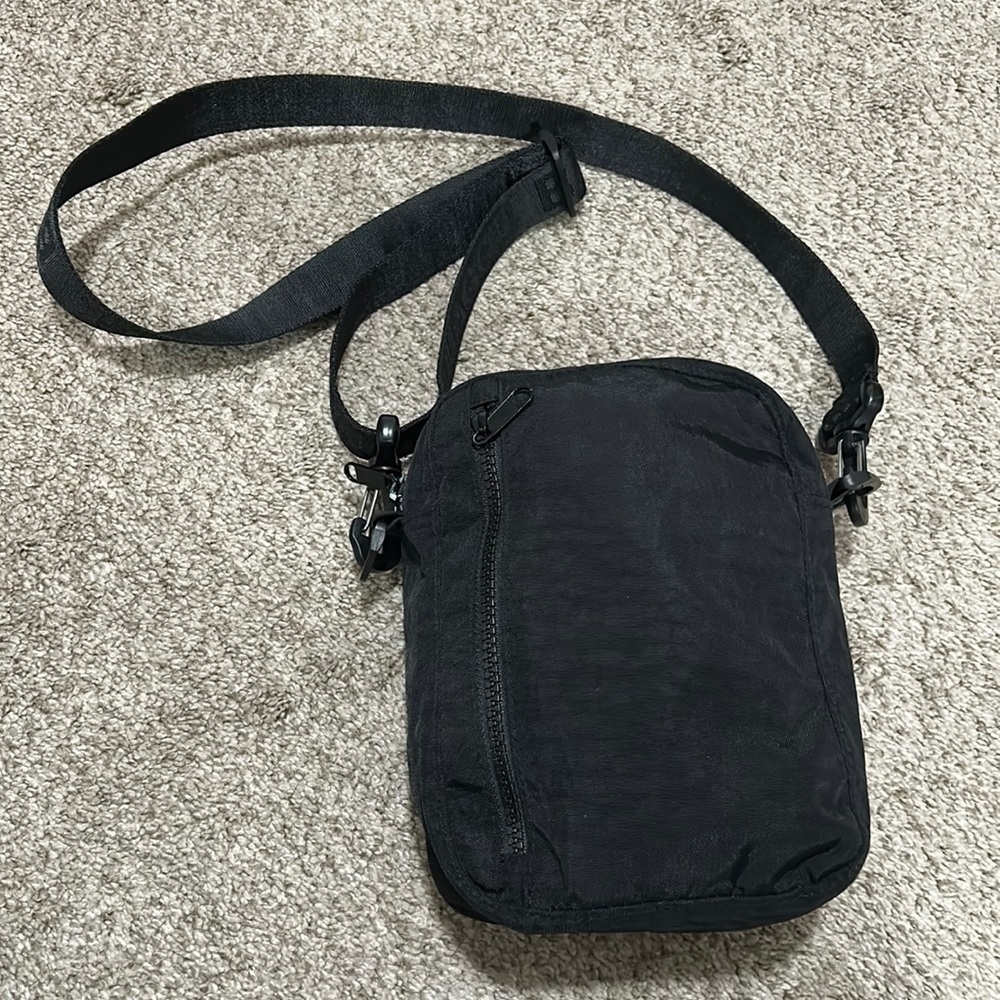 SOLD Baggu Sport Crossbody Bag in Black